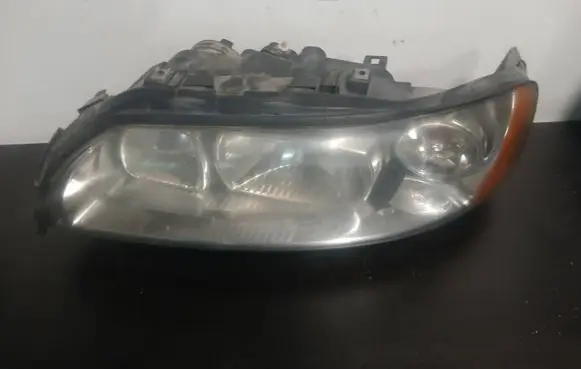 Volvo S60 Headlight/headlamp 30698825 89900257 P2004S60HA