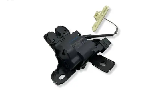 Ford Fusion II Tailgate/trunk/boot lock/catch/latch DS73F43282AD