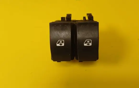 Renault Scenic II - Grand scenic II Electric window control switch 015085D