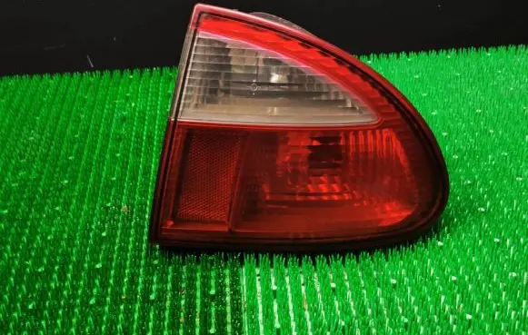 Seat Leon (1M) Rear/tail lights 1M6945096A 1M6945112