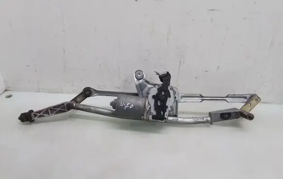 Volvo V70 Front wiper linkage and motor