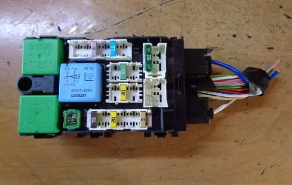 Peugeot 508 Fuse box set 9665492680