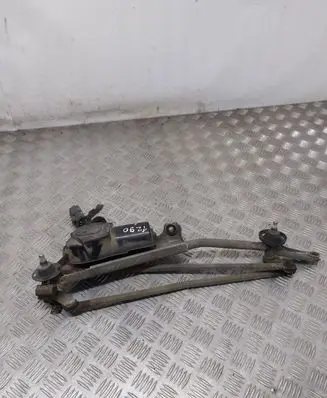Honda Accord Front wiper linkage and motor 53551702