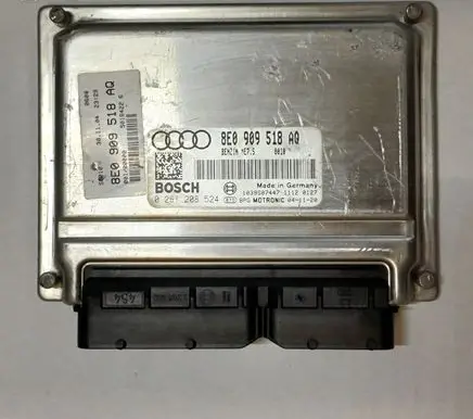 Audi A4 S4 B6 8E 8H Engine control unit/module 8E0909518AQ 0261208524 ME75