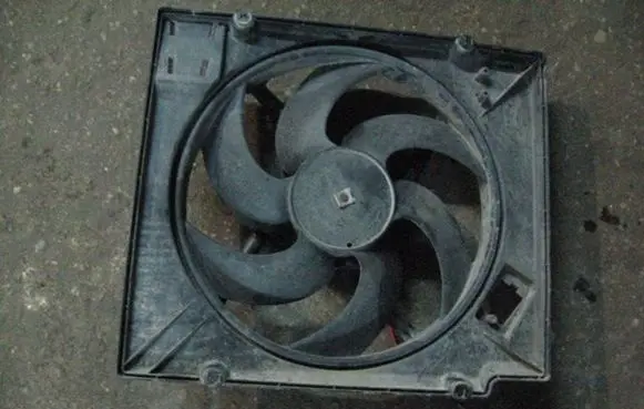 Renault Megane I Fan set 19D