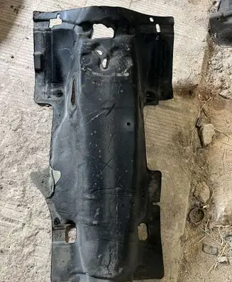 Exhaust heat shield