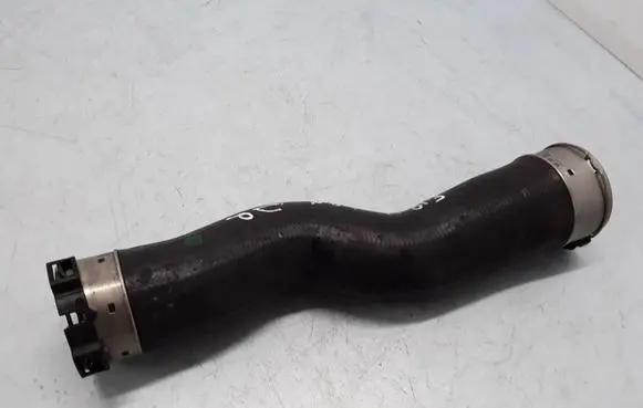BMW 5 F10 F11 Intercooler hose/pipe