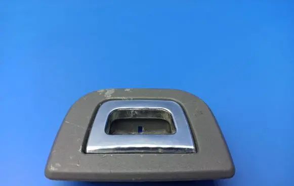 BMW 7 E65 E66 Tie down hook / loop BMWE65E66