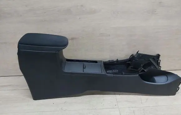 Toyota Corolla E140 E150 Other center console (tunnel) element 