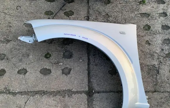 Nissan Pathfinder R51 Fender