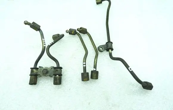Honda FR-V Fuel injector supply line/pipe 16621RBDE01