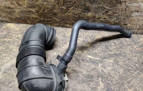 Infiniti Q70 Y51 Air intake hose/pipe A6510941297 A6510902042