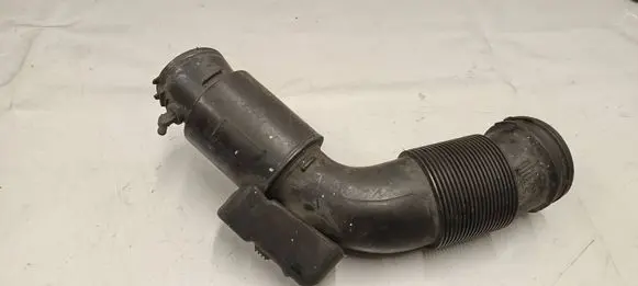 Porsche Cayenne (92A) Air intake hose/pipe 7P0129684A