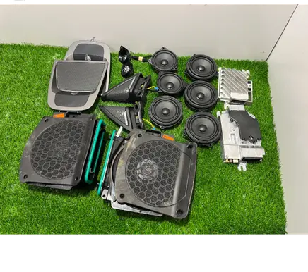 BMW M2 G87 Audio system kit 5B4DB64 2622862 2622861