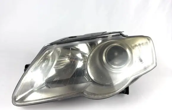 Volkswagen PASSAT B6 Headlight/headlamp 3c0941005j