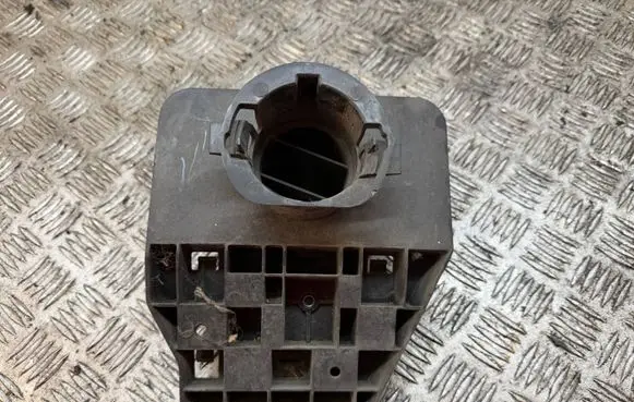 Peugeot Partner Air intake duct part 9685952880