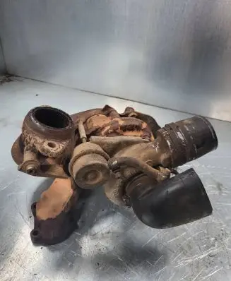 Peugeot 806 Turbo 9525320280