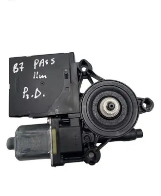 Volkswagen PASSAT B7 Front door window regulator motor 3C0959792C 918434110 110221