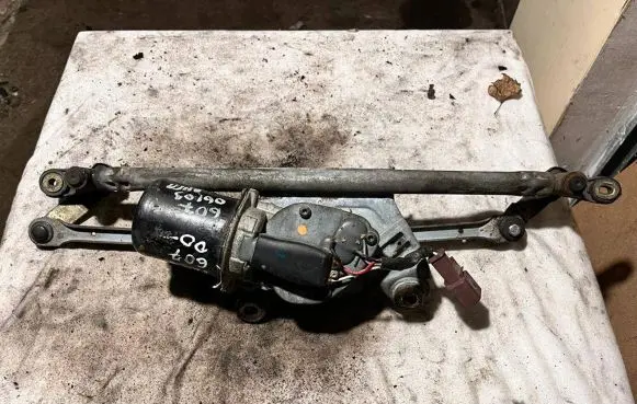 Peugeot 607 Wiper motor