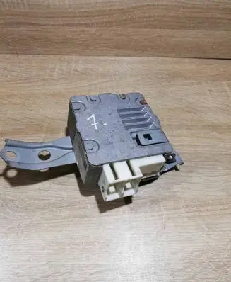Toyota Avensis T250 Power steering control unit/module 8965005060