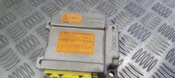 Mazda 323 F Airbag control unit/module B25E57K30B 9H05A