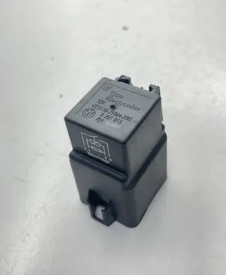 Coolant fan relay