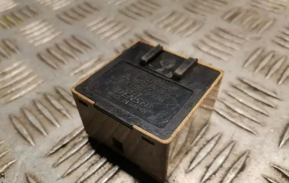 Mitsubishi Pajero Other relay MD369969