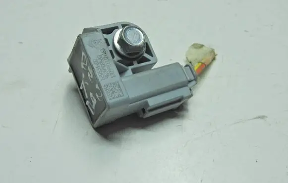 Citroen DS3 Airbag deployment crash/impact sensor 9674907680 620531400 13099YEC041611