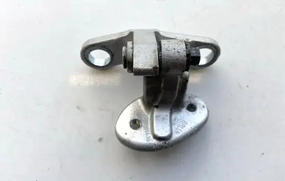 Volvo V50 Rear door lower hinge 30661438