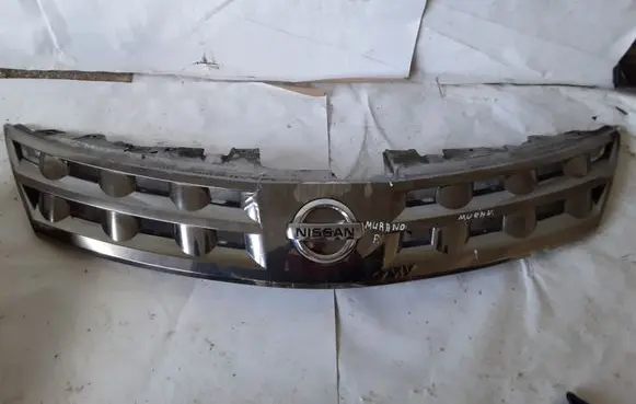 Nissan Murano Z50 Front bumper upper radiator grill 62310CA000