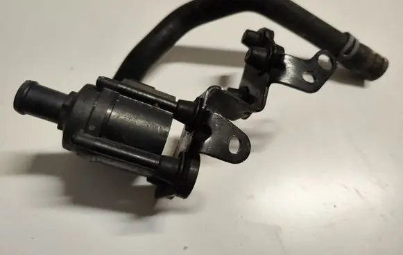 Audi Q5 SQ5 Engine coolant pipe/hose 80A819370B