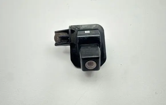 Toyota Auris E180 Reversing camera 8679002030 2YC03078 GPKD6309RC