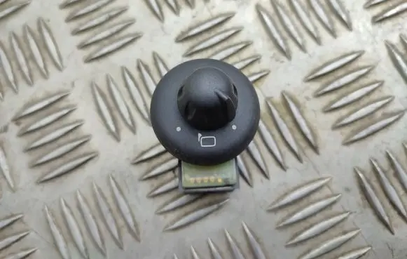 Mini One - Cooper Clubman R55 Wing mirror switch 3422621
