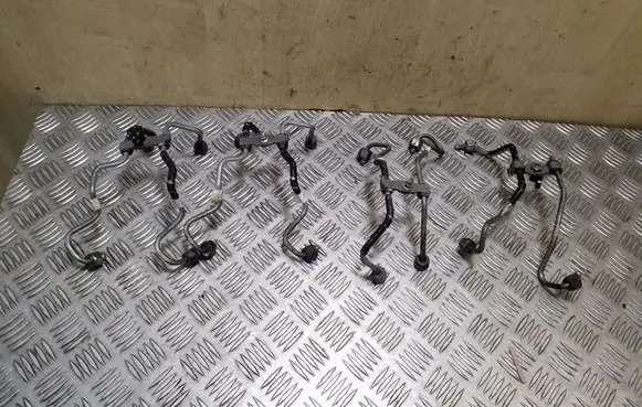 Land Rover Range Rover Sport L320 Fuel injector supply line/pipe 