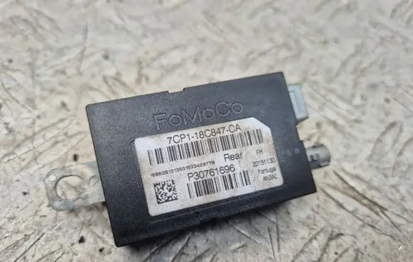 Ford B-MAX Aerial antenna amplifier P30761696 7CP118C847CA