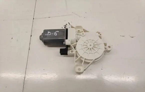 Mercedes-Benz C W206 Rear door window regulator motor A0009065108