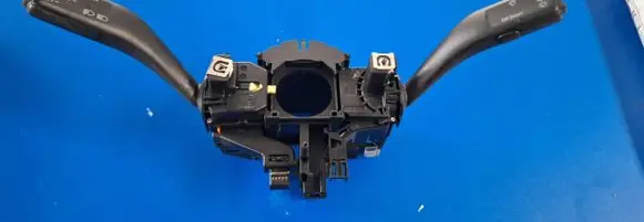 Volkswagen Golf V Indicator stalk