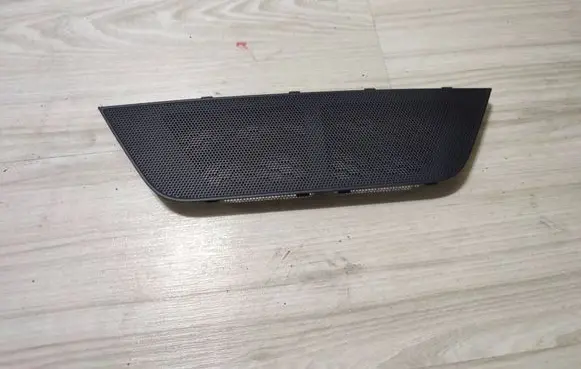 Skoda Scala Dash center speaker trim cover 655857717A