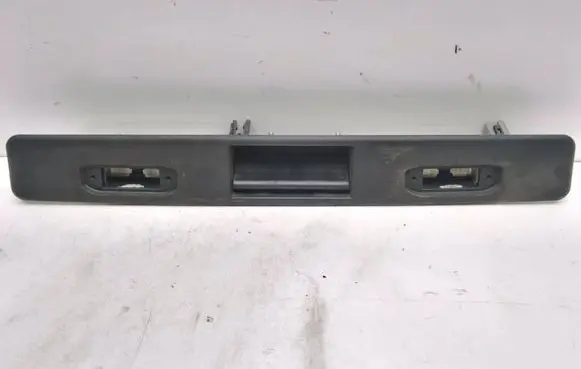 Volvo XC90 Trunk door license plate light bar 30699743 31253018