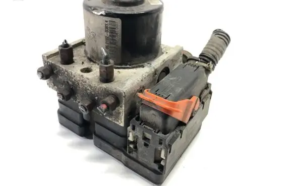 Suzuki Swift I ABS Pump 62J0