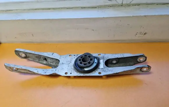 Mercedes-Benz CLA C118 X118 Rear control arm A1773521700 H002