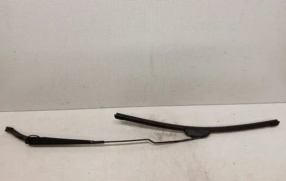 Volvo S60 Windshield/front glass wiper blade 8624269