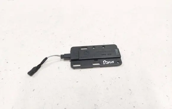BMW X6 E71 Keyless system antenna 5WK49132 6922211