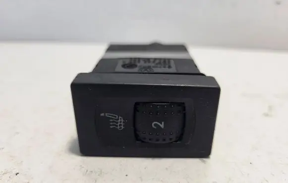 Volkswagen PASSAT B5 Seat heating switch 3B0963564A
