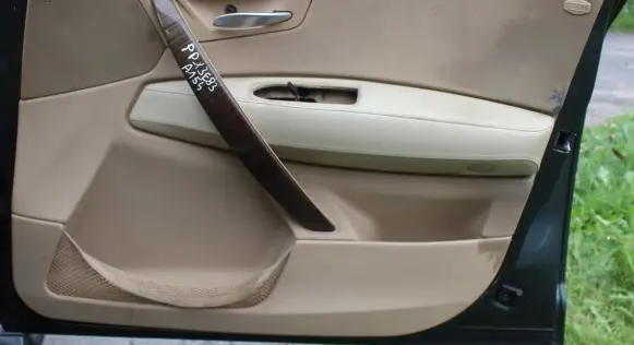 BMW X3 E83 Front door card panel trim