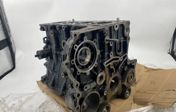 Mercedes-Benz Sprinter W906 Engine block R6510111501 01706029