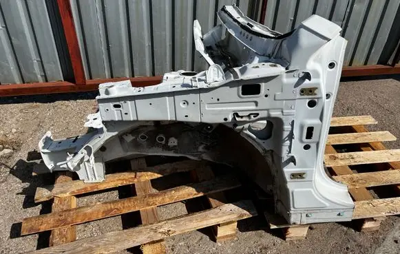KIA Sorento Front quarter panel 