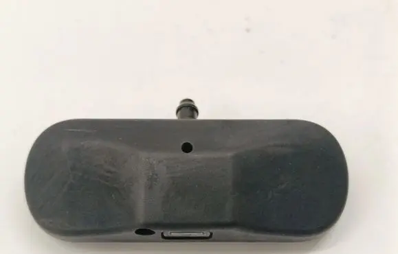 Windshield washer spray nozzle