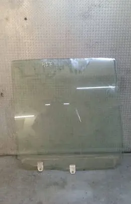Honda CR-V Rear door window glass