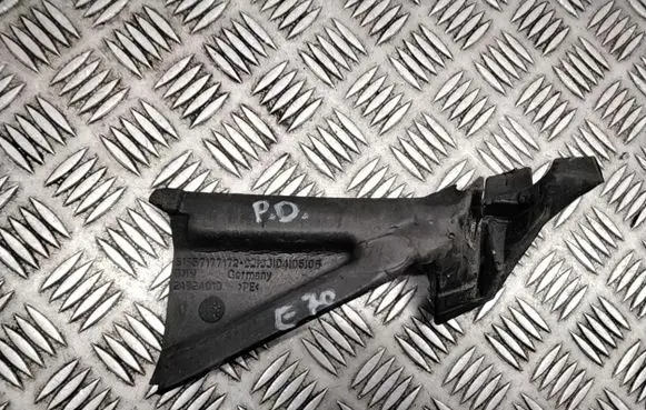 BMW X5 E70 Fender foam support/seal 7177172